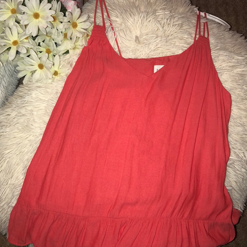 coral tank top